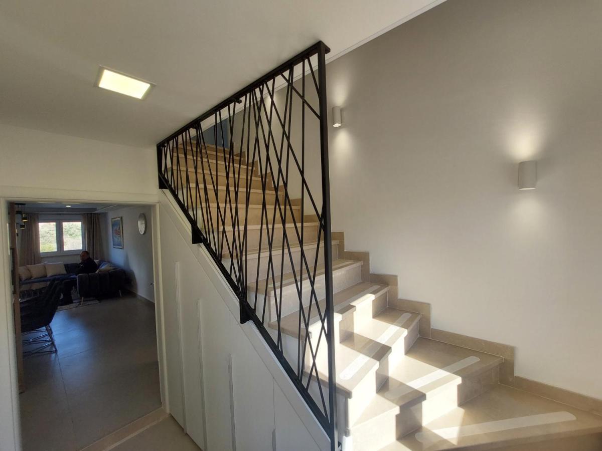 Vila Petmat - With Private Pool And 6 Bedrooms *