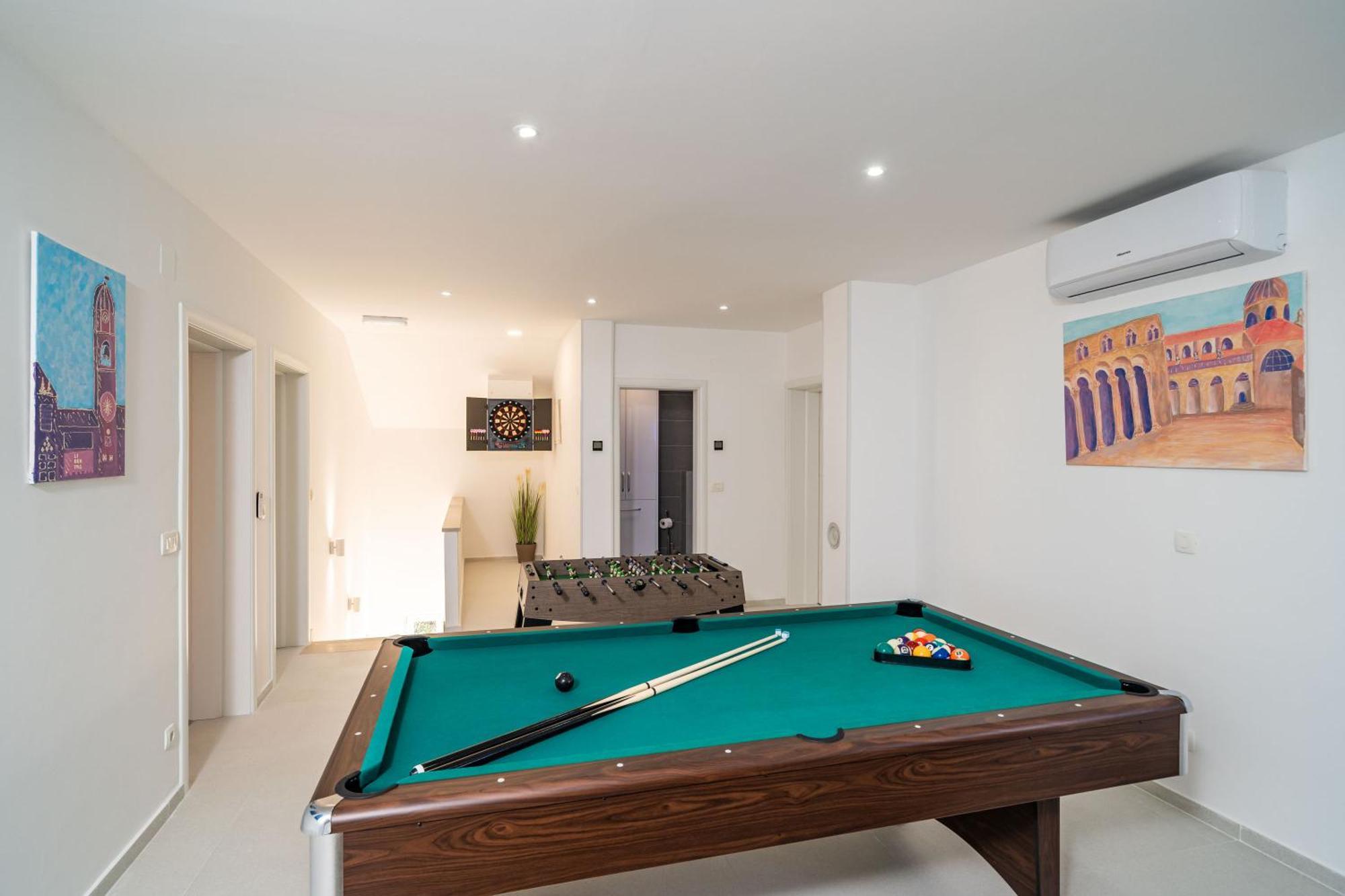 Petmat - With Private Pool And 6 Bedrooms Vila